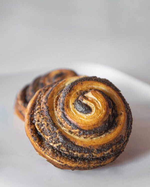 Poppy seed roll